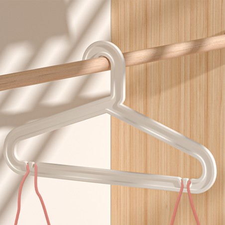 NAIRNE Anti-Slip Hanger