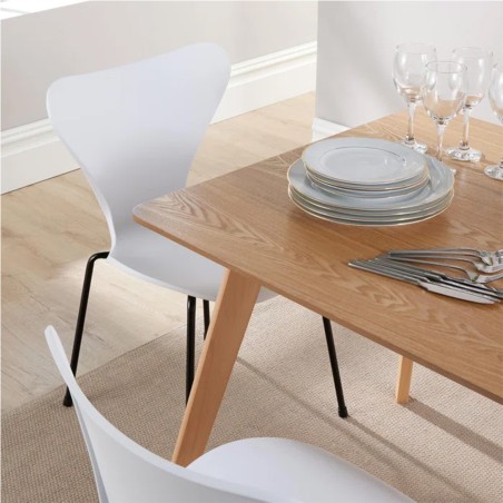 LOUNA Dining Table