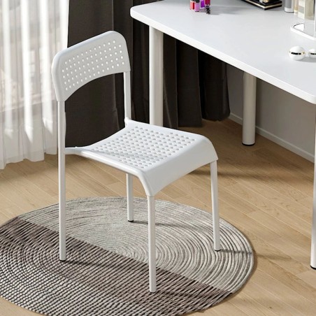 (AS-IS) MOBY Chair, Stackable