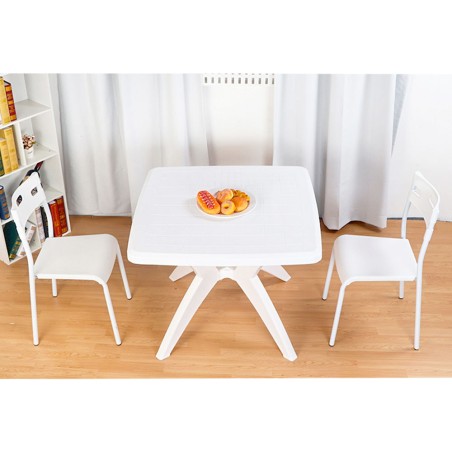 IBSEN Plastic Square Table