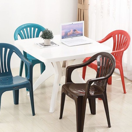 IBSEN Plastic Square Table