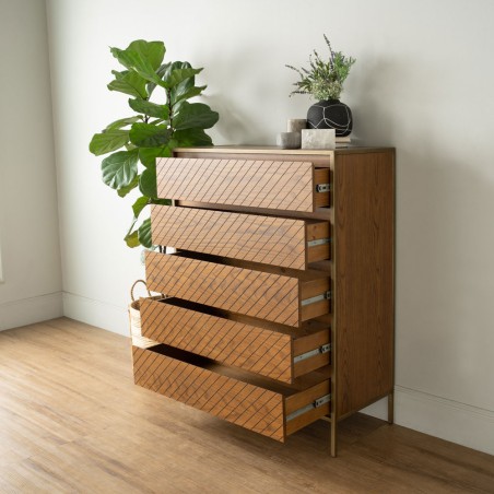 WELLINGHAM Chest of 5 Drawers WELLINGHAM Chest of 5 Drawers